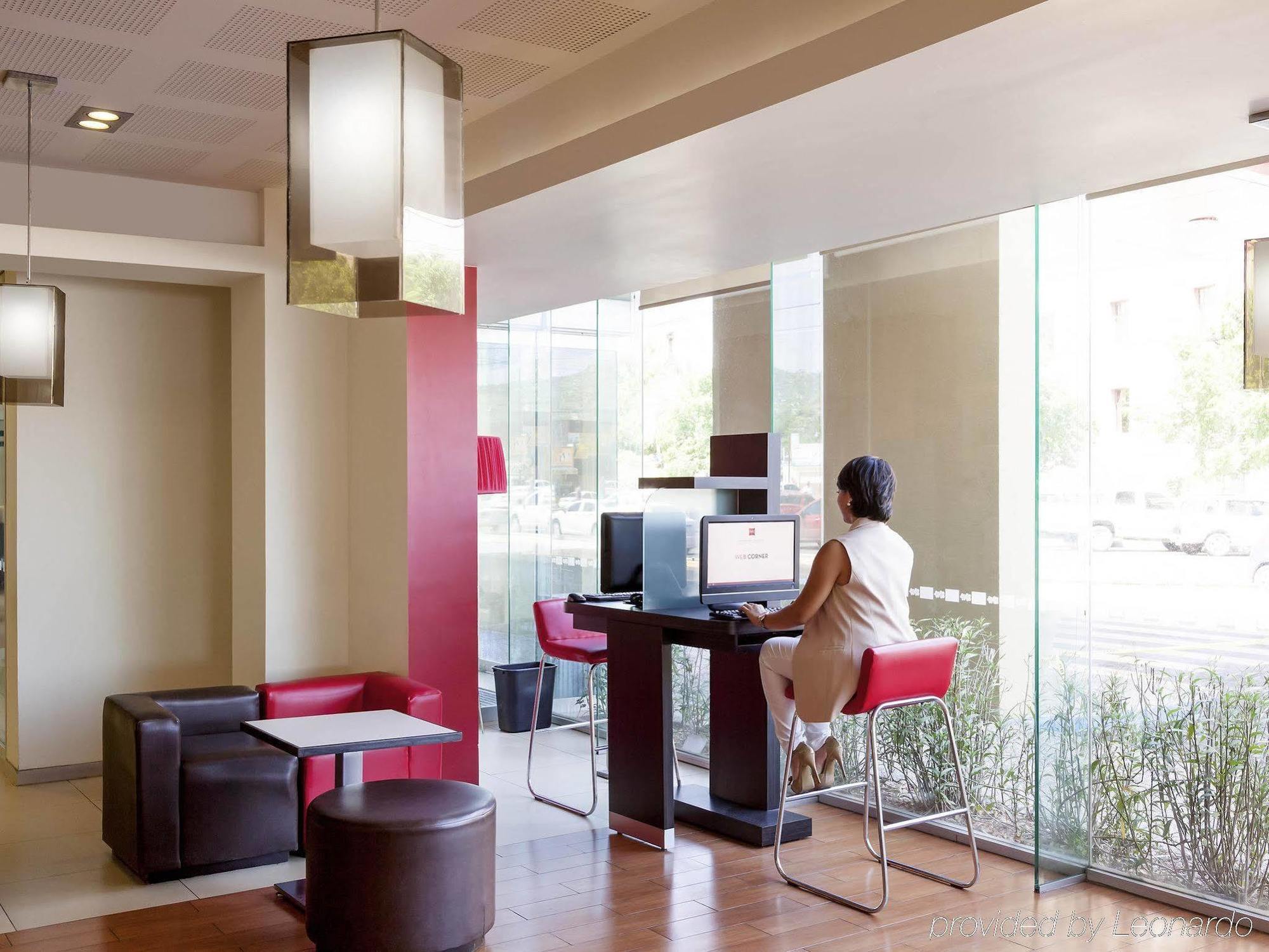 Ibis Hermosillo Exterior foto