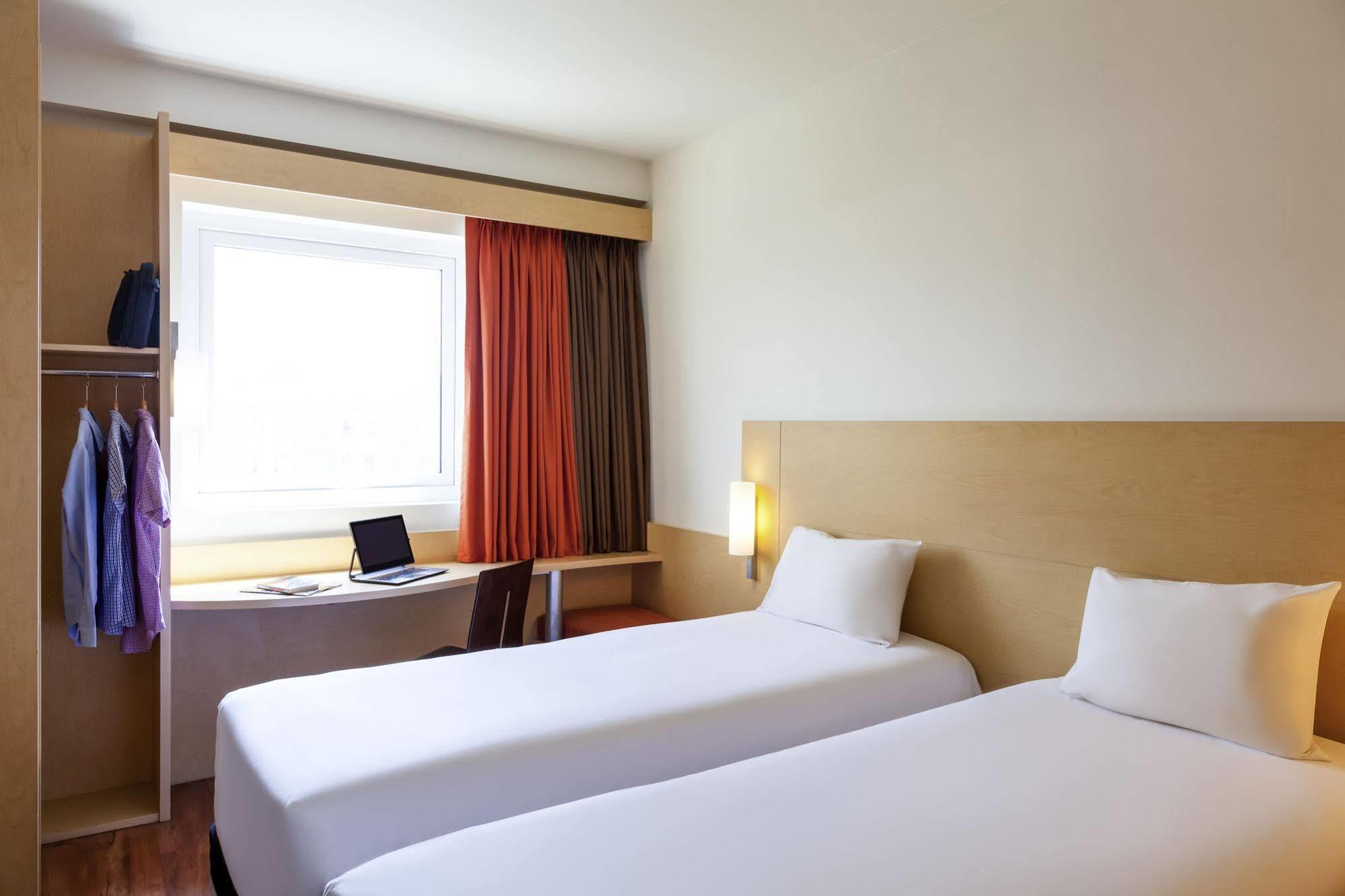 Ibis Hermosillo Exterior foto